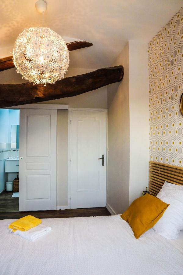 "Les Peyres" Hotel Lamothe-Landerron Bagian luar foto
