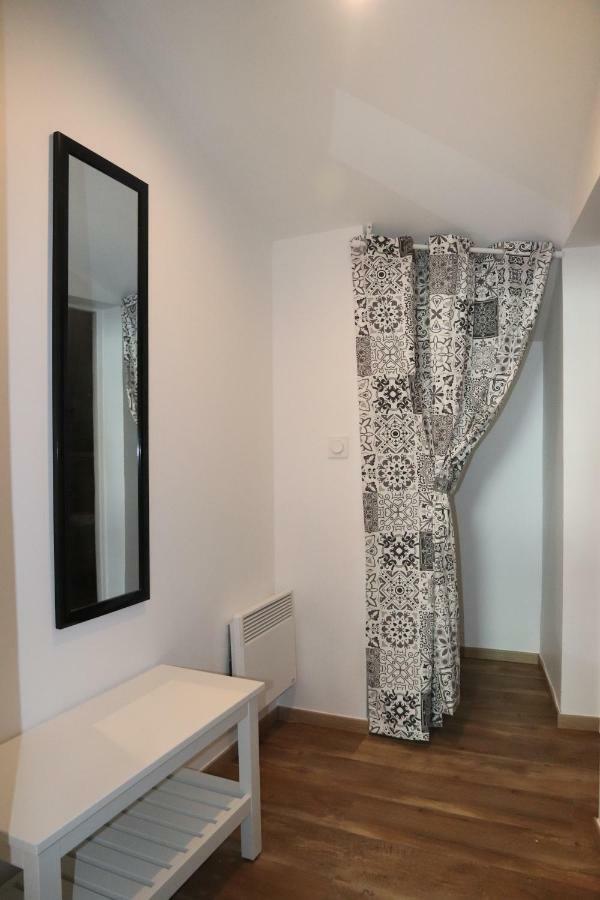 "Les Peyres" Hotel Lamothe-Landerron Bagian luar foto