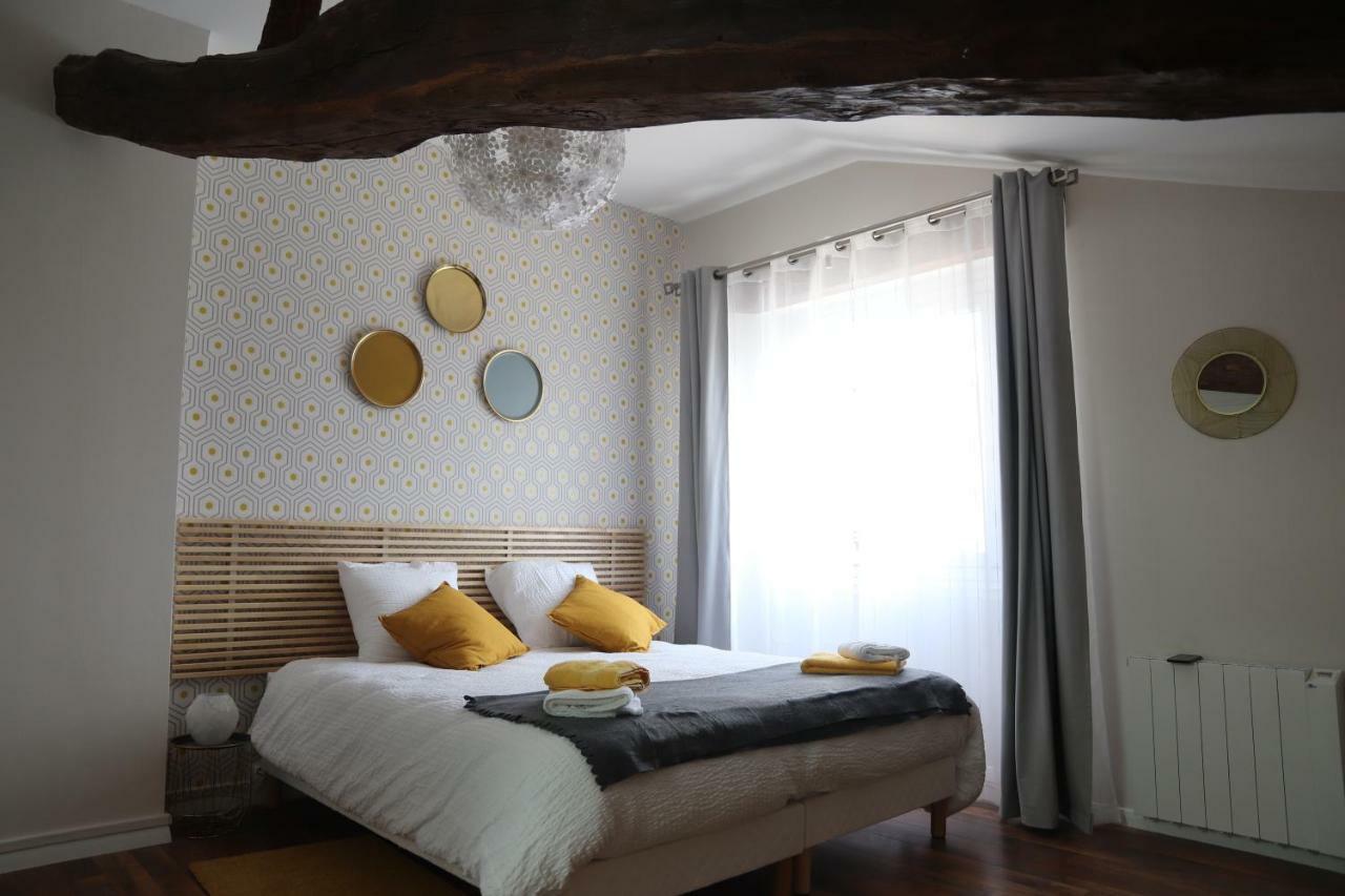 "Les Peyres" Hotel Lamothe-Landerron Bagian luar foto